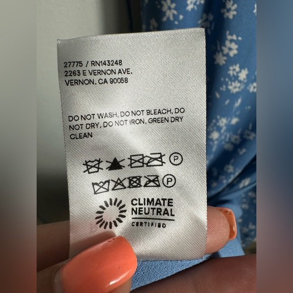 NWT Reformation Kourtney Midi Dress iLassen Ditsy Floral Blue White Size 8 - Picture 17 of 17